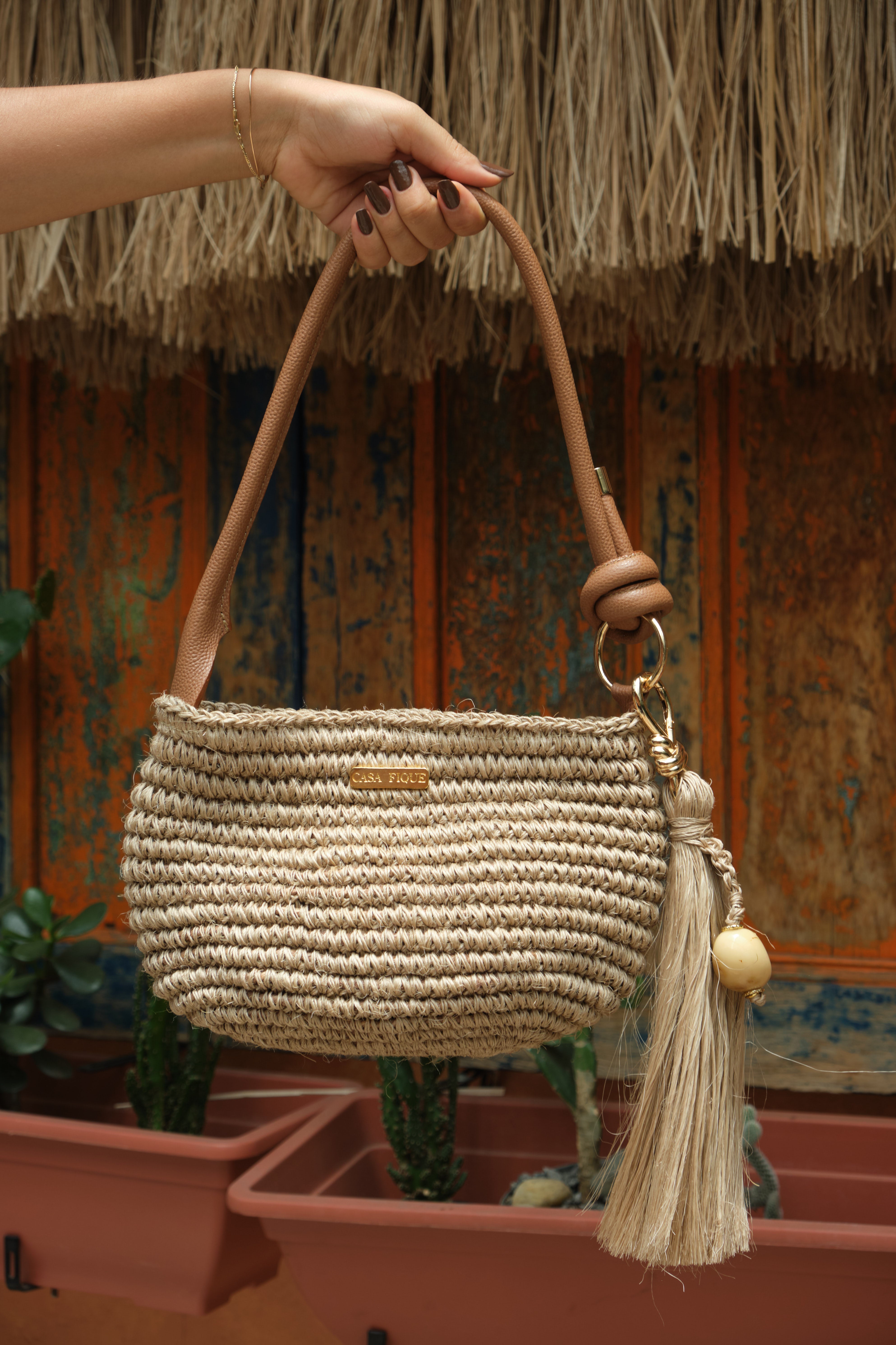 CAMELIA BAG ALMENDRA