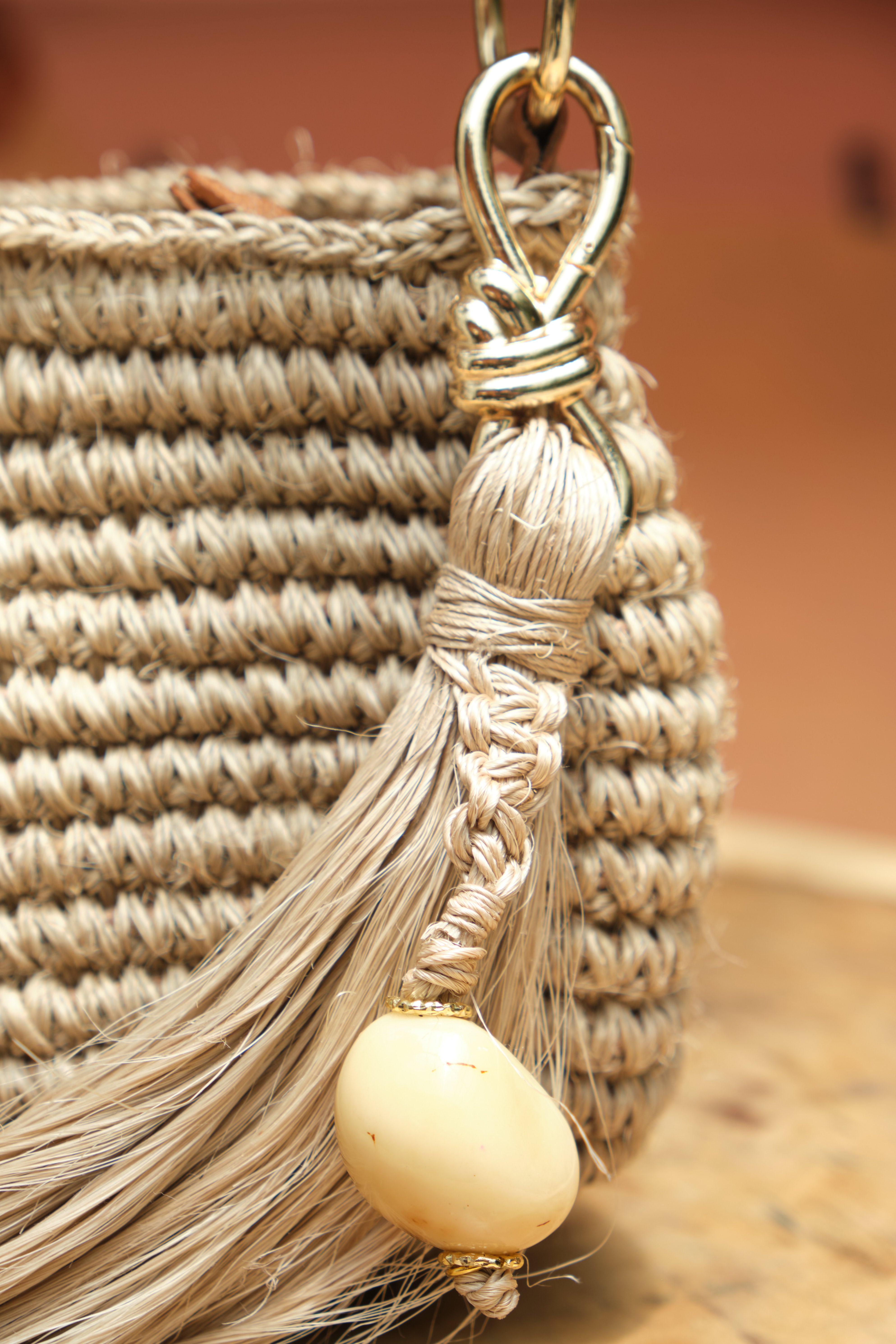 CAMELIA BAG ALMENDRA